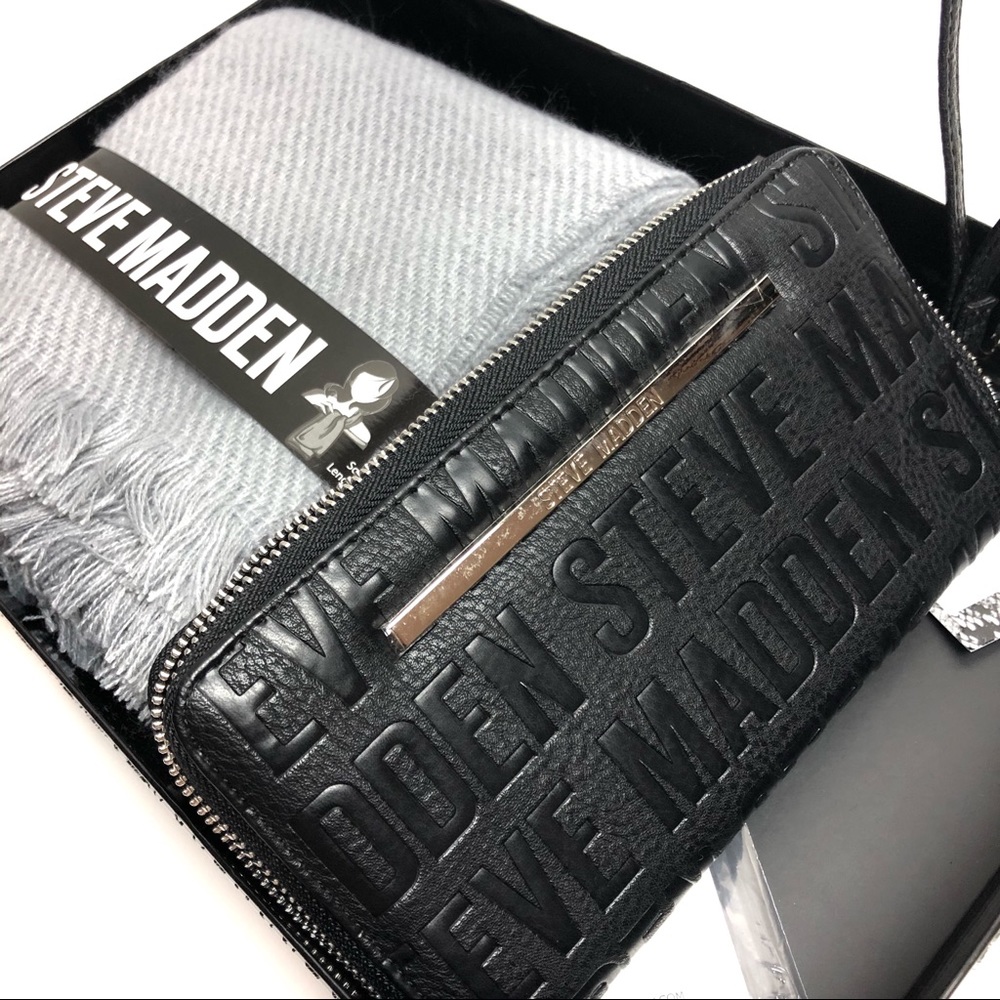 *NEW* Steve Madden Scarf and Wallet Gift Sets - Picture 3 of 4